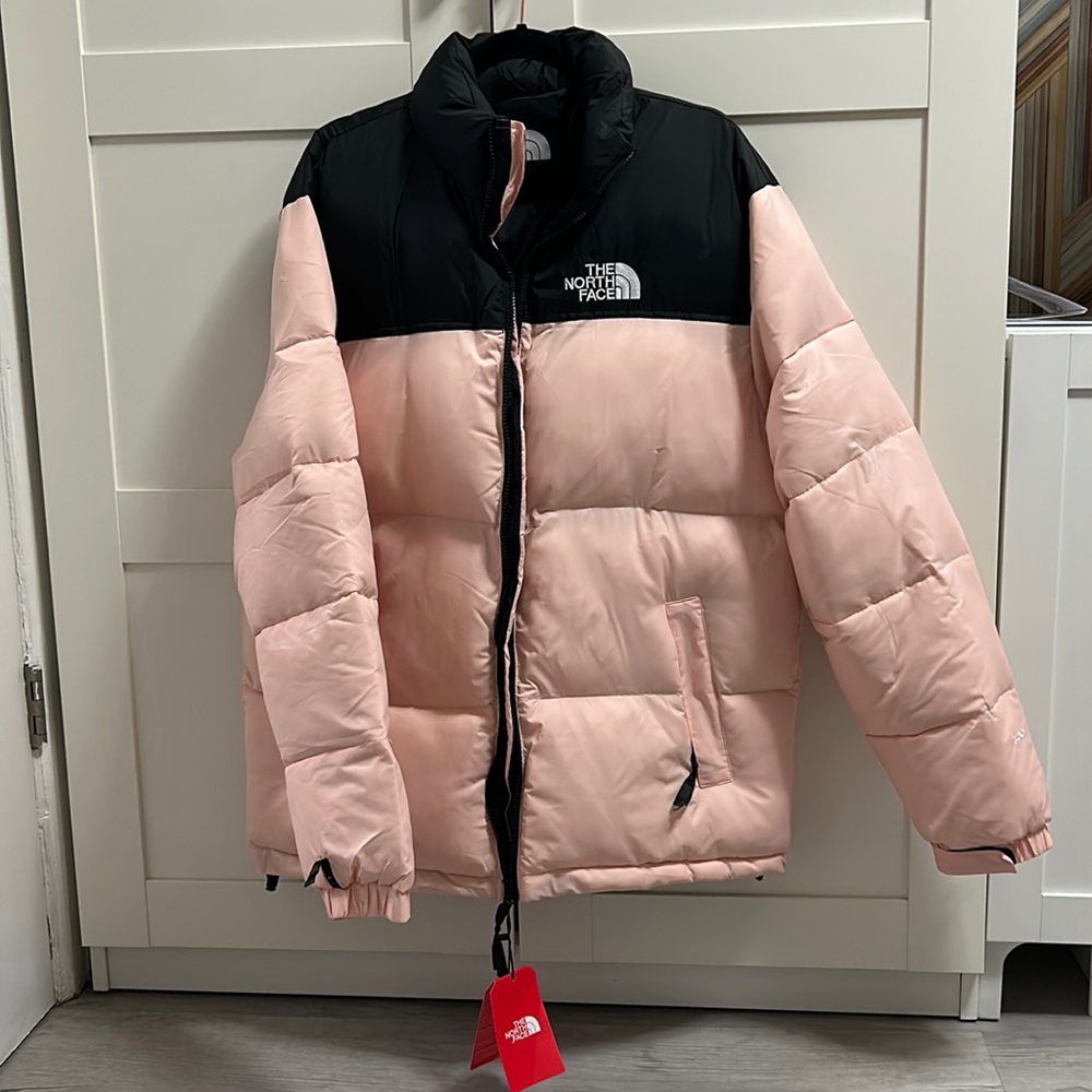 The North Face unisex puffer jacket Pink and Black NWT- XXL